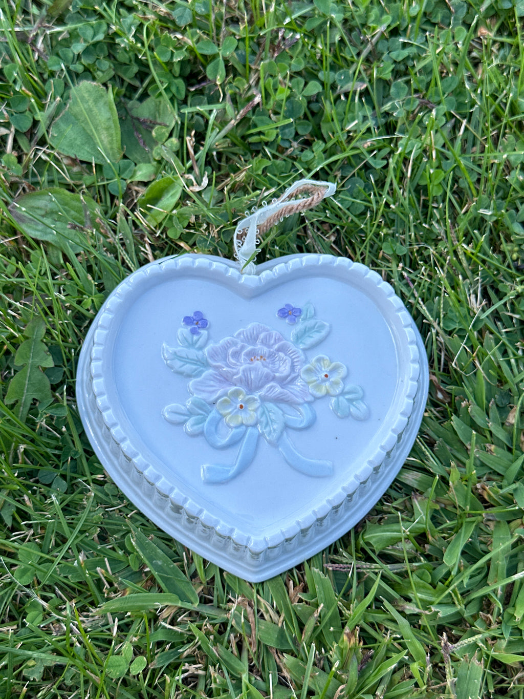 Mid-Century Kitsch Heart-Shaped Ceramic Wall Hanging with Floral Design
