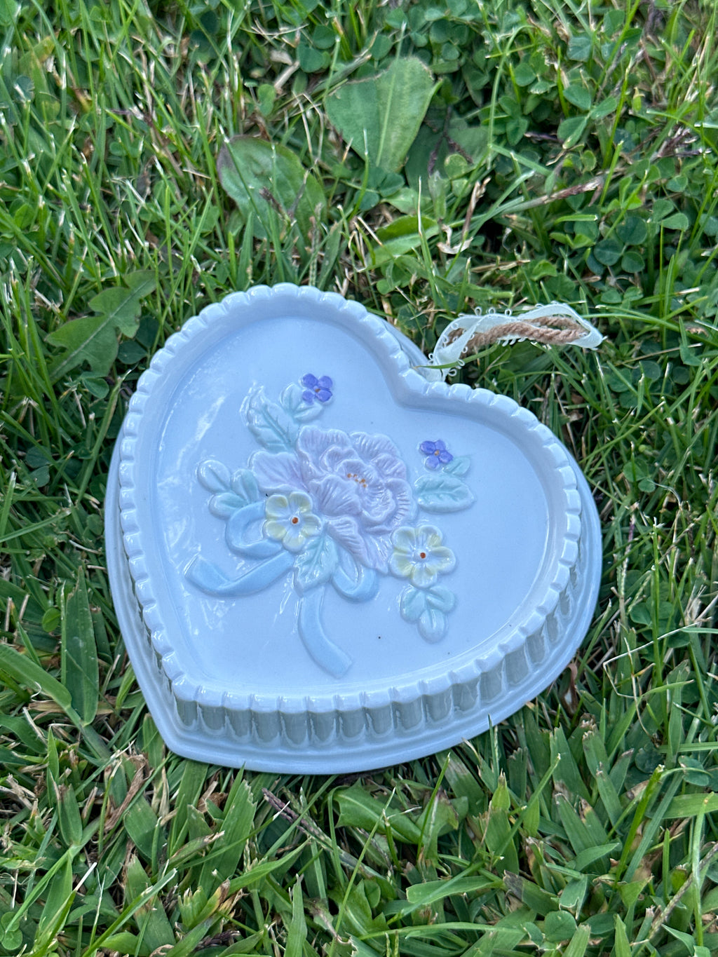 Mid-Century Kitsch Heart-Shaped Ceramic Wall Hanging with Floral Design