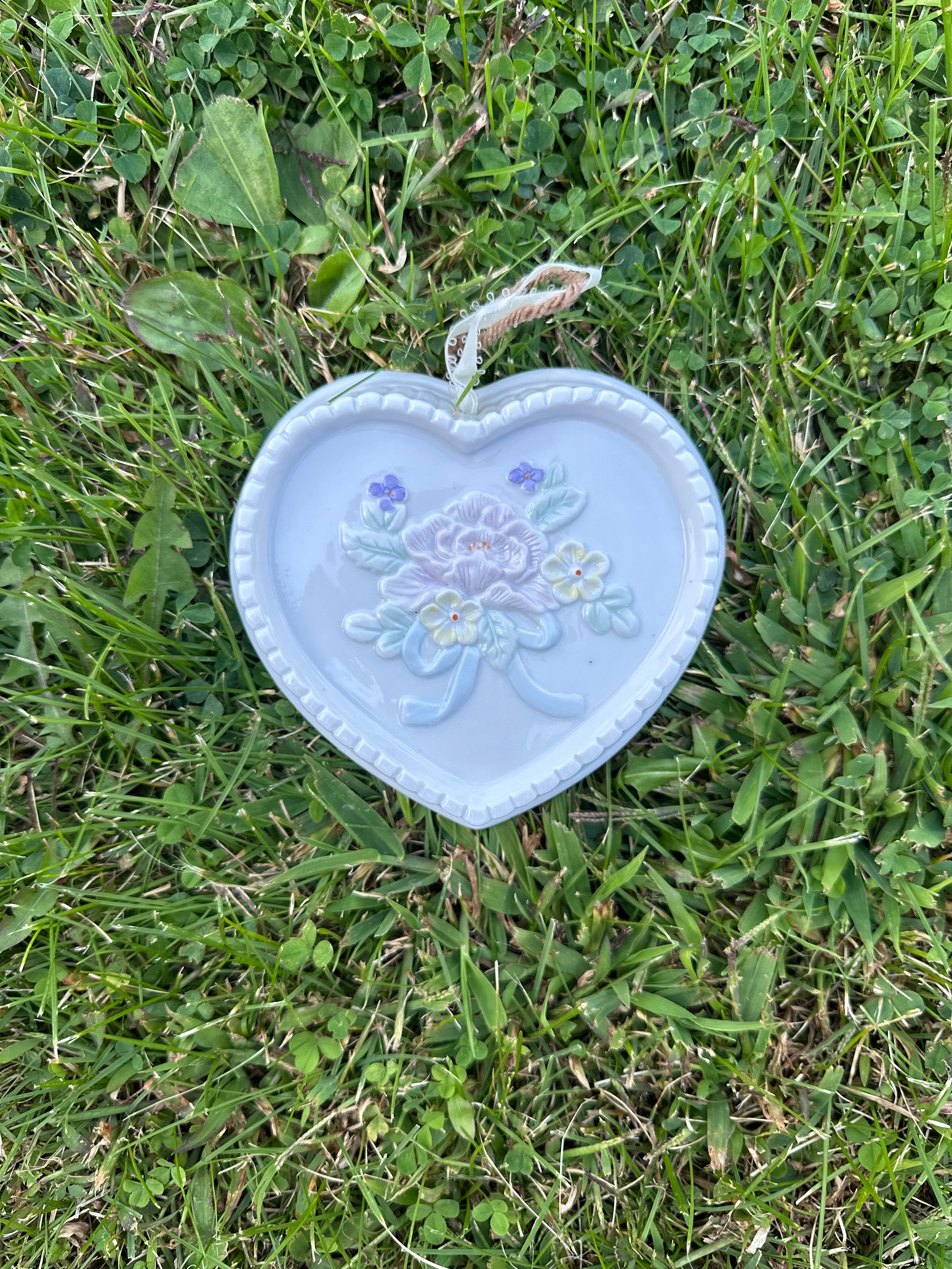Mid-Century Kitsch Heart-Shaped Ceramic Wall Hanging with Floral Design