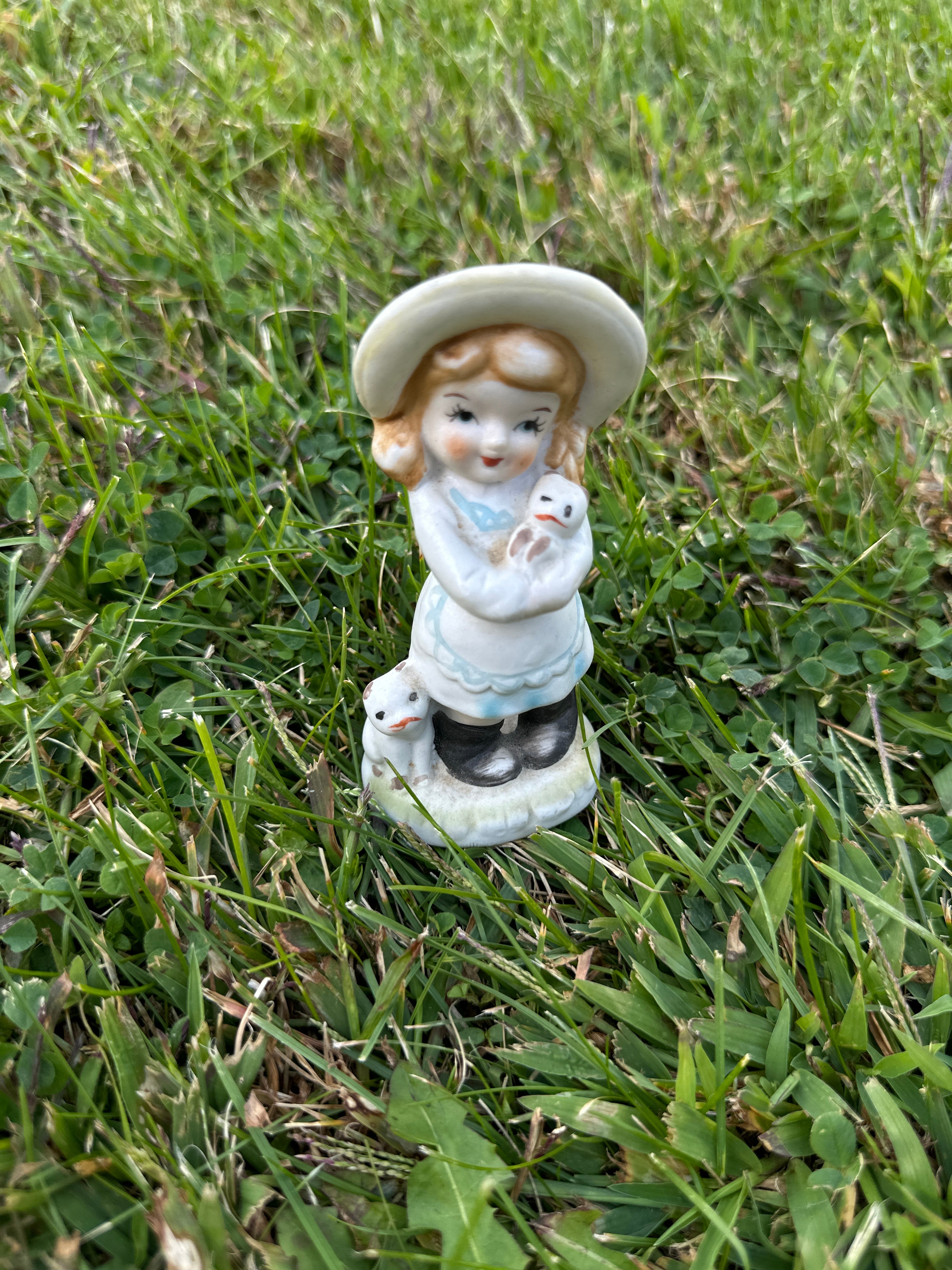 Silly Vintage Girl & cats figurine