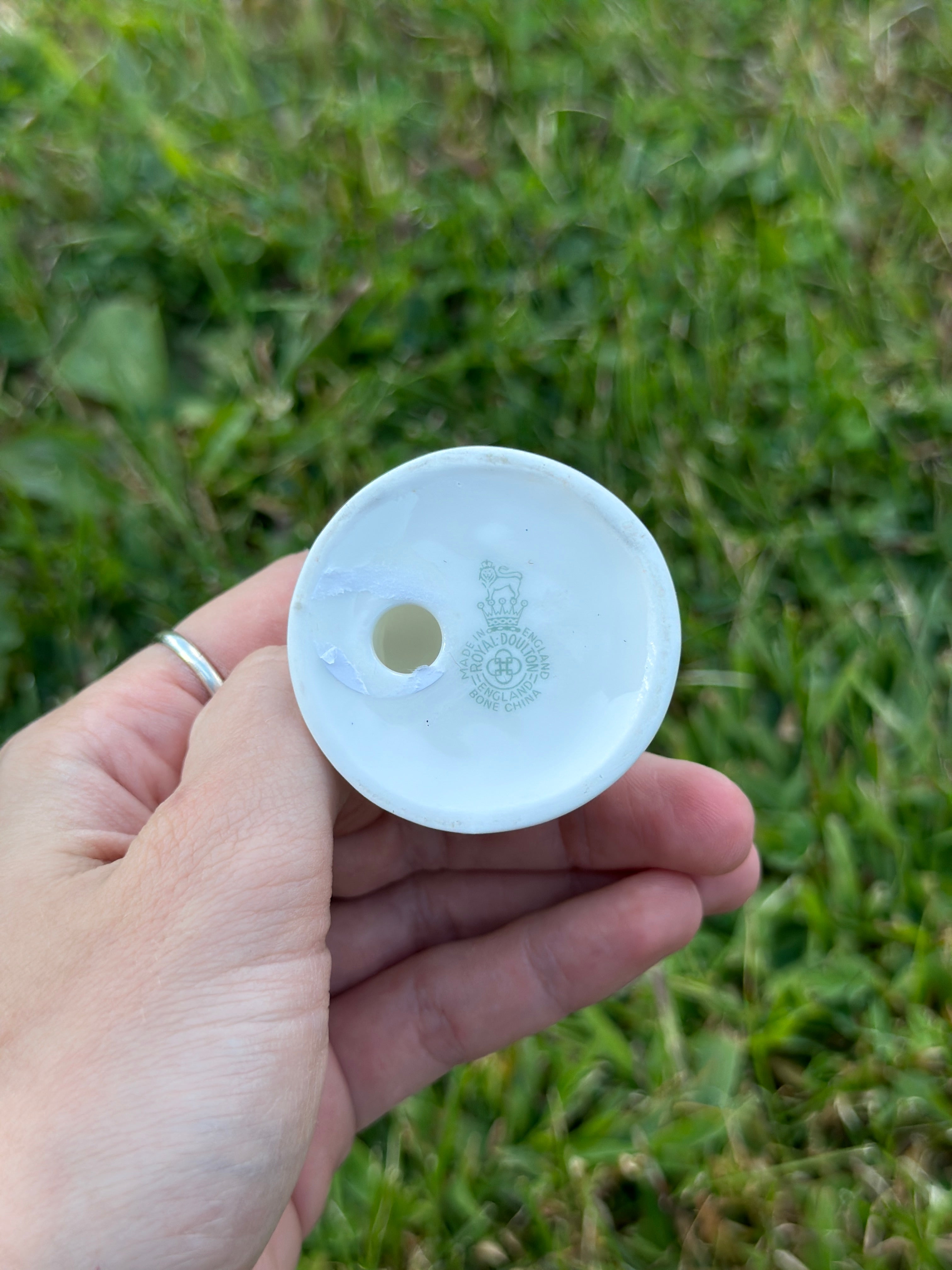 Vintage white porcelain Victorian bust figurine