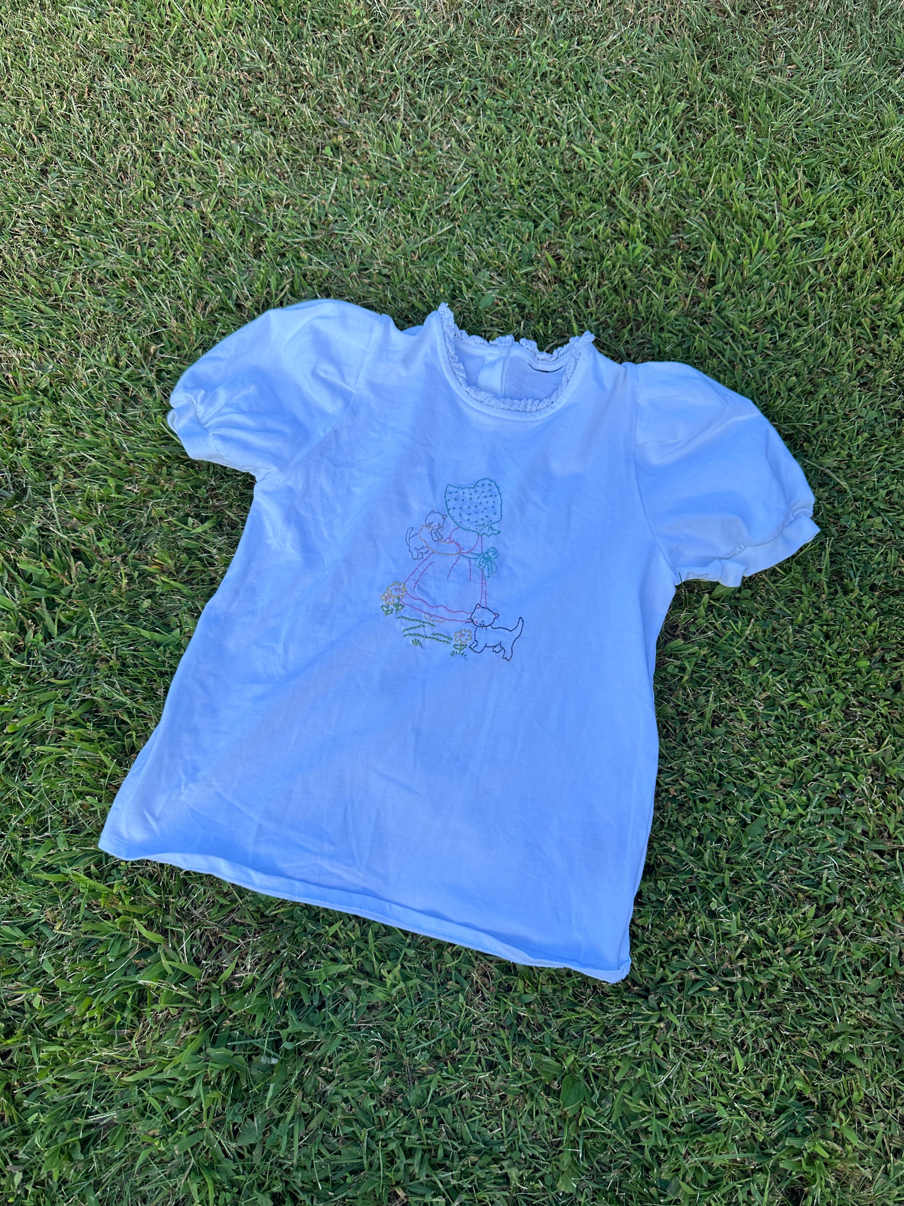 Vintage embroidered T-shirt | Handmade