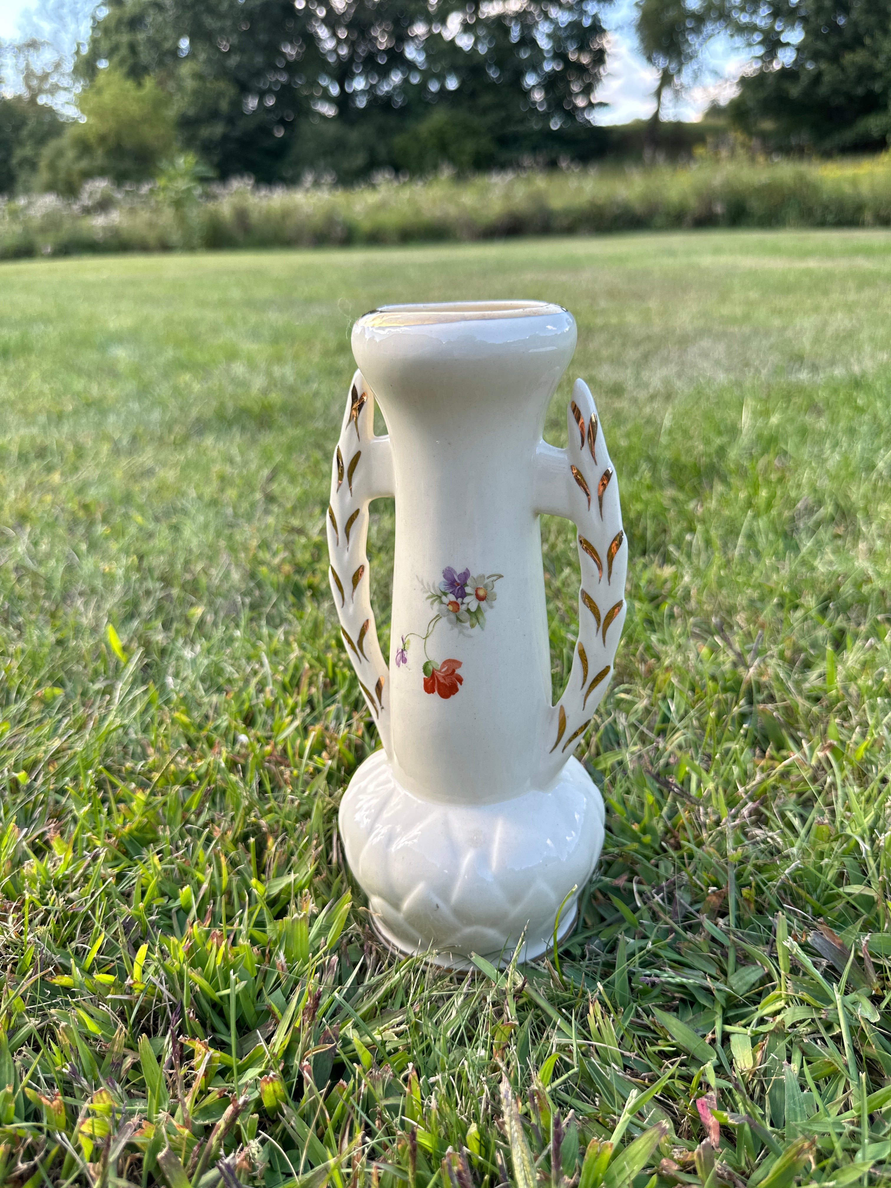 Vintage Porcelain Vase with Floral Motif & Gold Accents – Ornate Handle