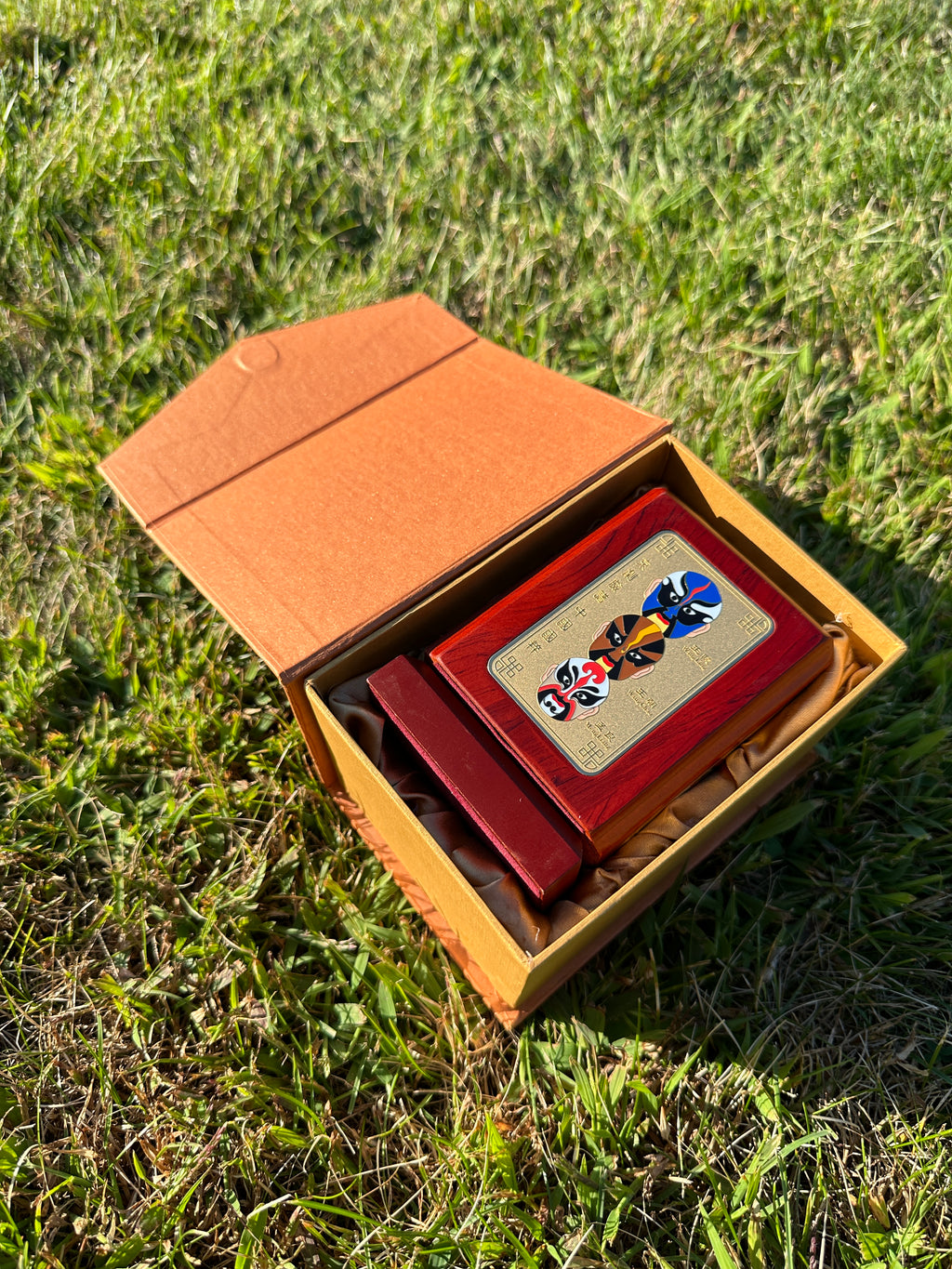 Spinning Wooden Pencil Holder – Peking Opera Mask Design with Box