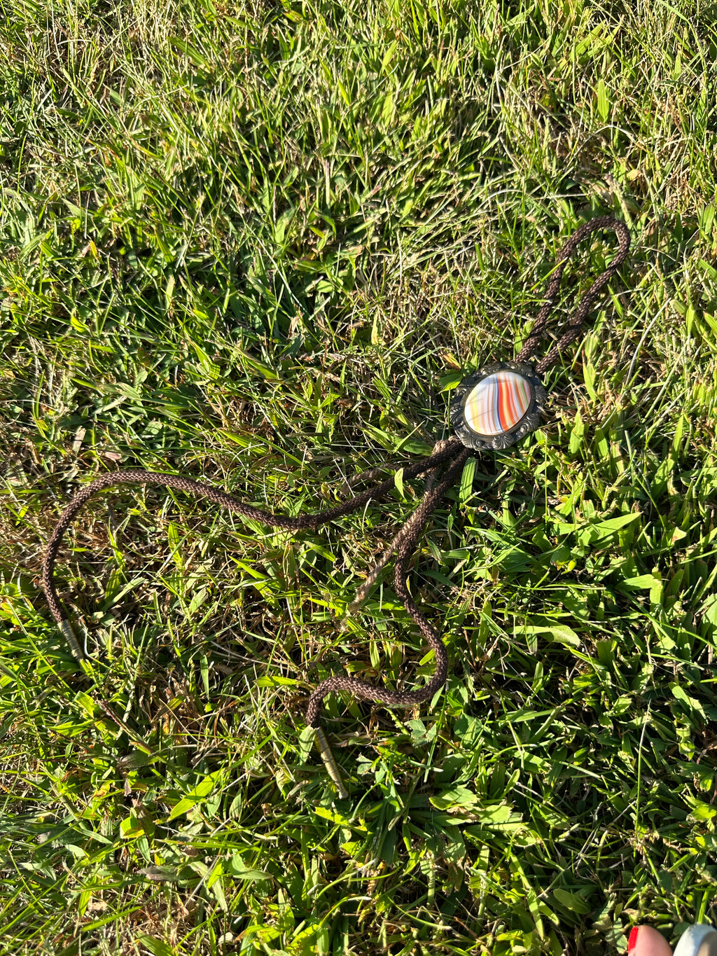Bolo Tie Vintage Western with Striped Agate-Style Stone and Ornate Brass Setting