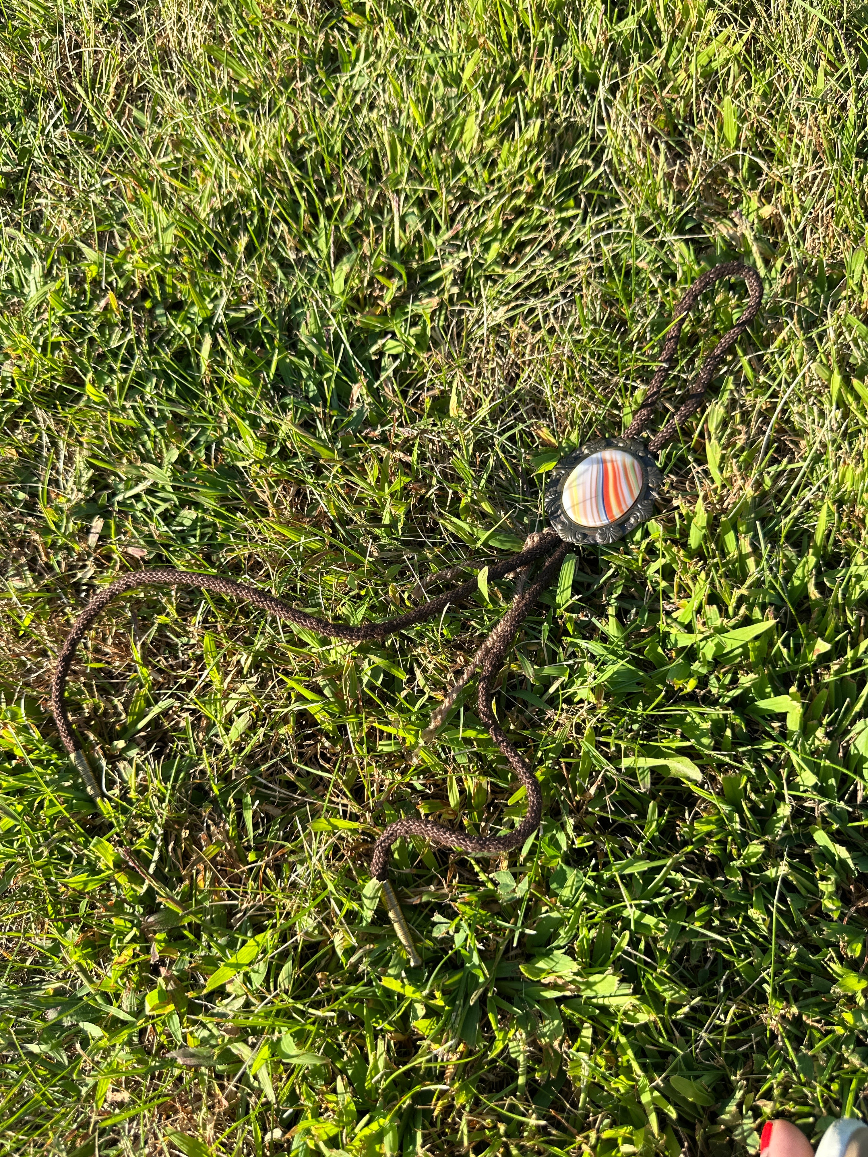 Bolo Tie Vintage Western with Striped Agate-Style Stone and Ornate Brass Setting