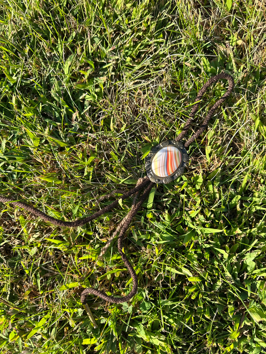 Bolo Tie Vintage Western with Striped Agate-Style Stone and Ornate Brass Setting