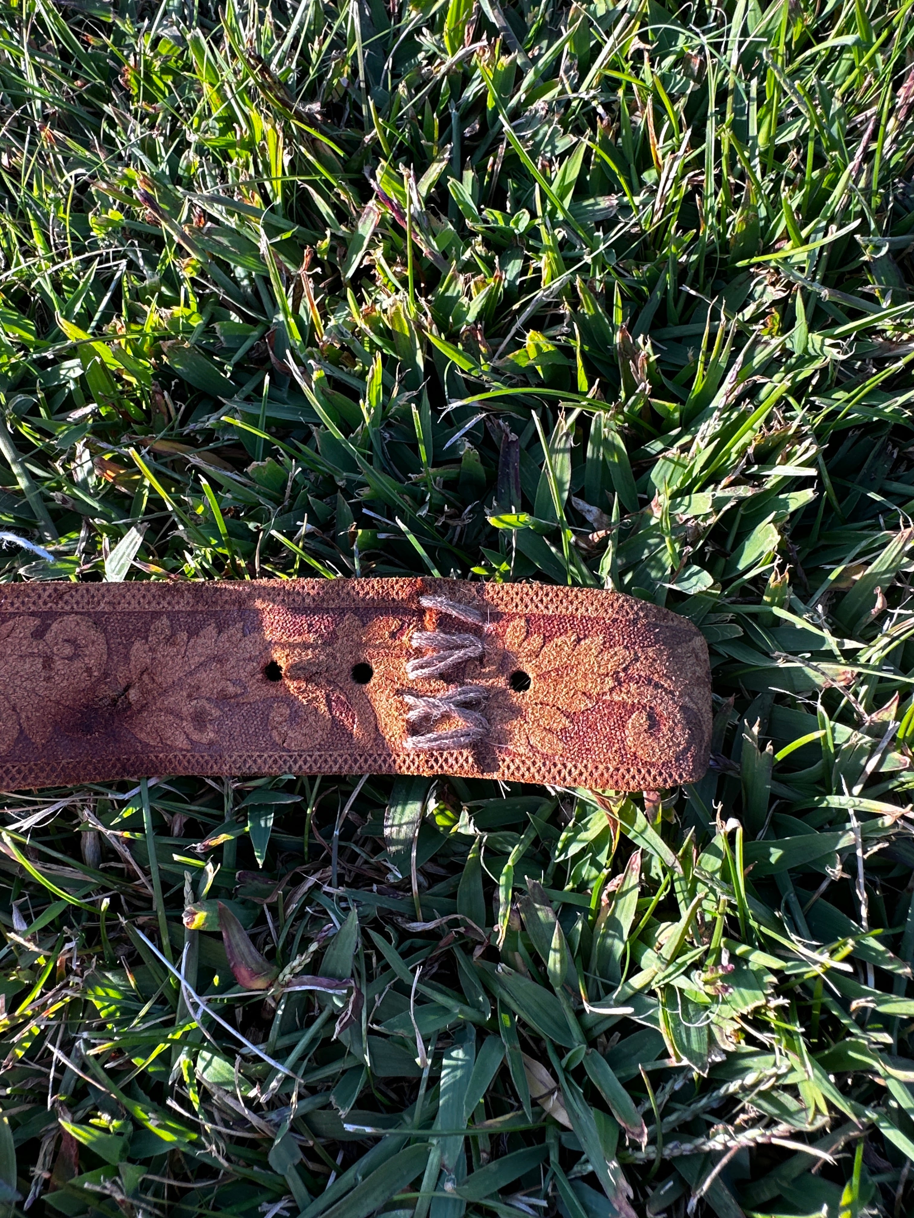 1950s Remington Wild West Gun Belt Buckle with Tooled Leather Belt – Pistol cap gun