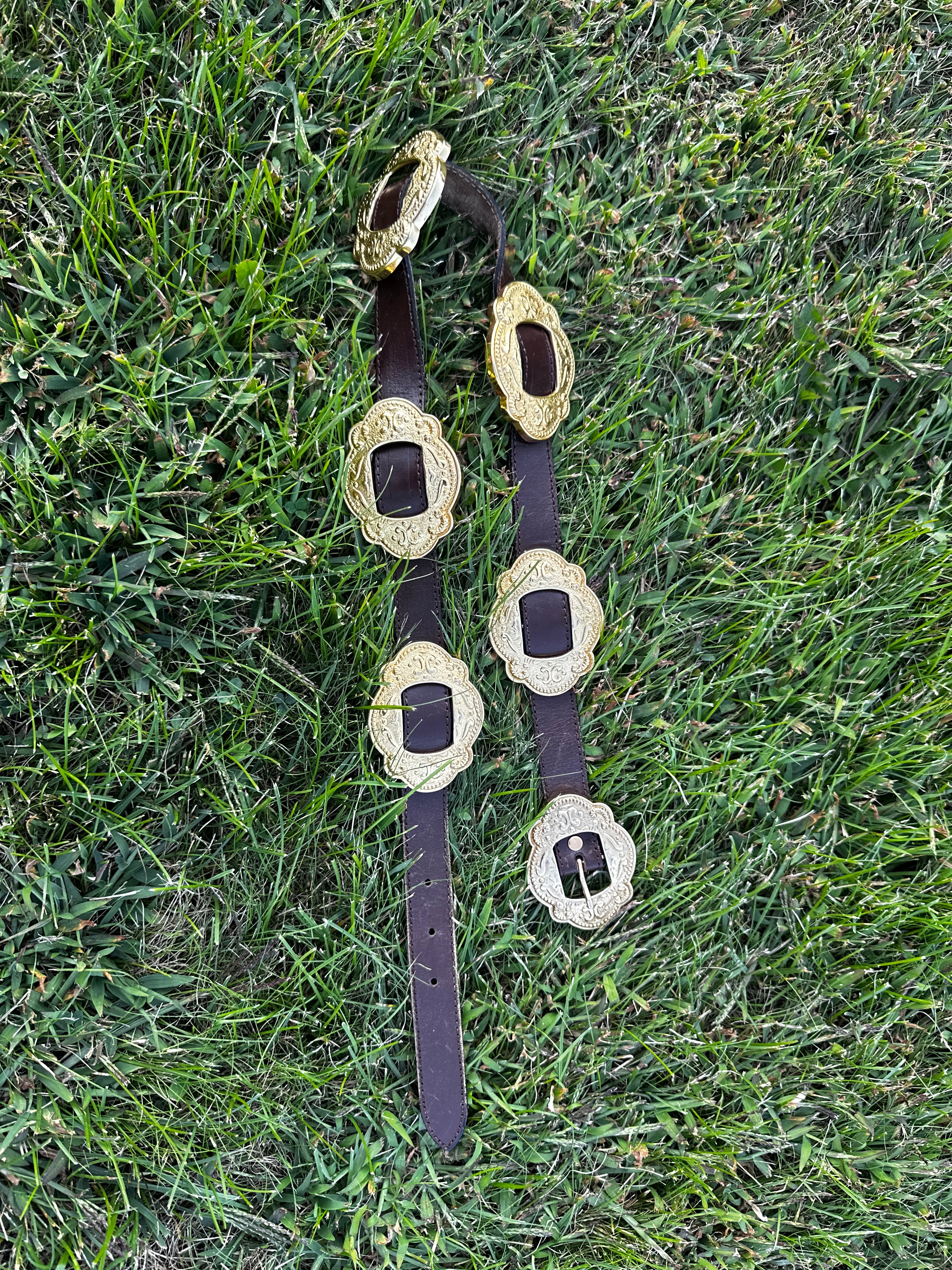Vintage Western Concho Belt – Brown Leather with Gold-Tone Engraved Conchos