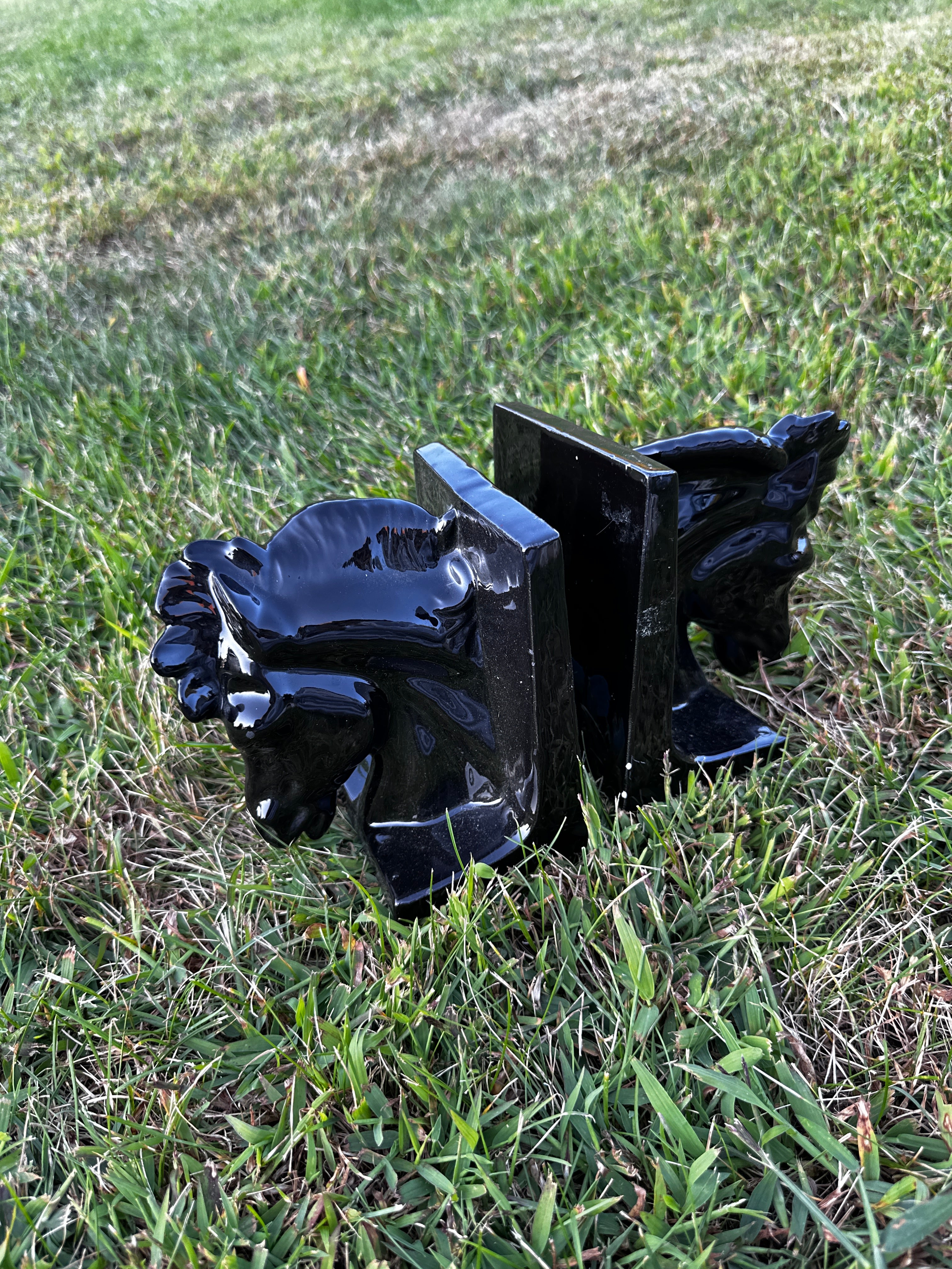Vintage Black Ceramic Horse Head Bookends – Pair of Glossy Equine Decor