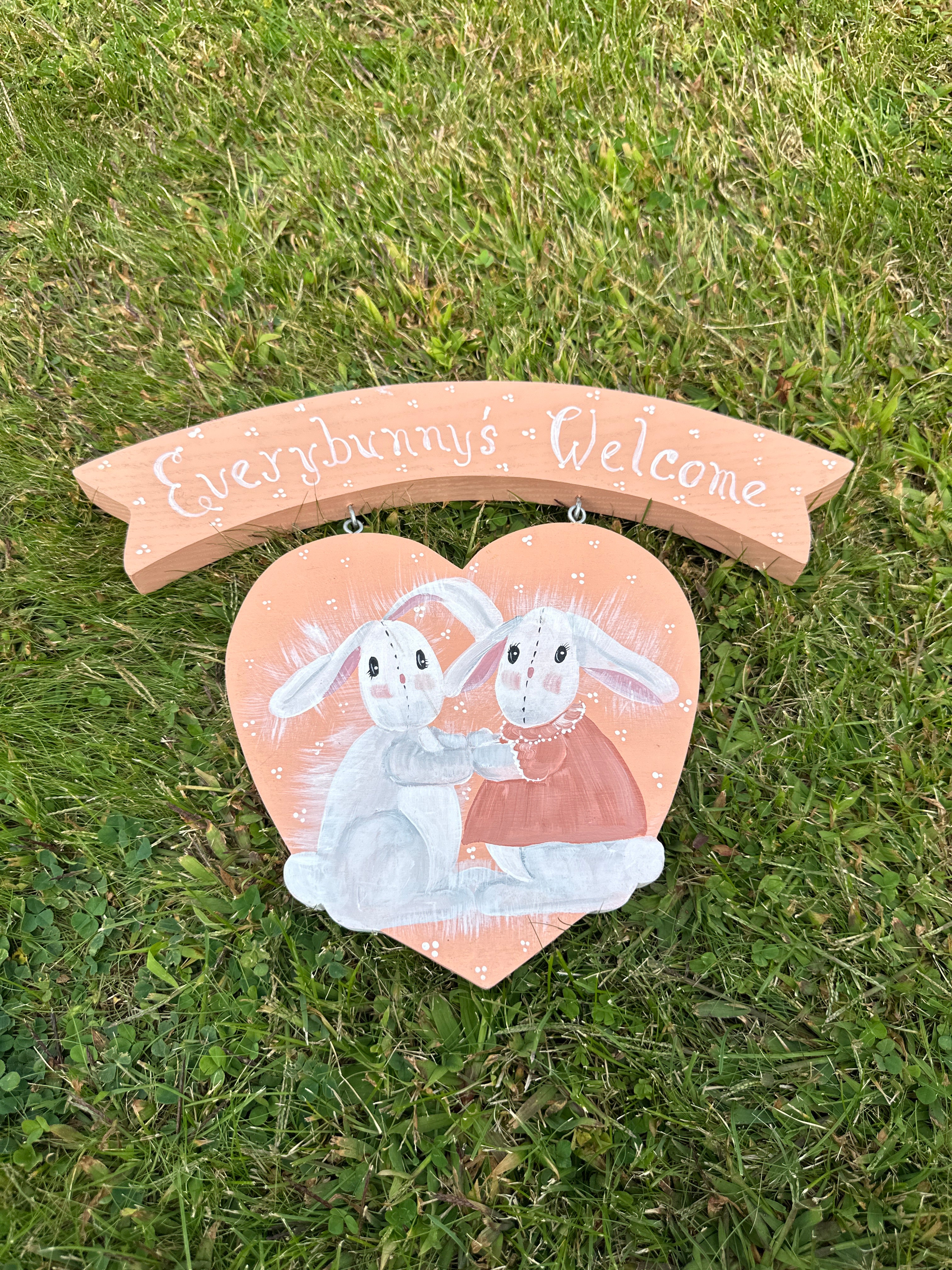 Hand-Painted “Everybunny’s Welcome” Wooden Bunny Heart Sign — Cottagecore / Easter Decor