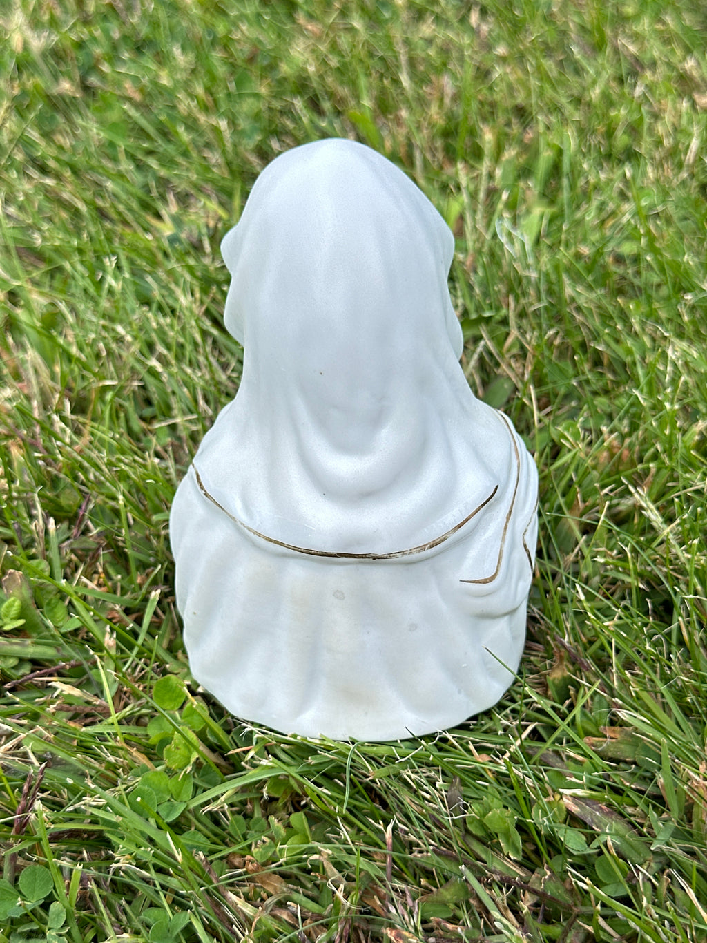 Ceramic Figurine Madame Mary Holding Jesus, White Pietà Classic Religious Sculpture