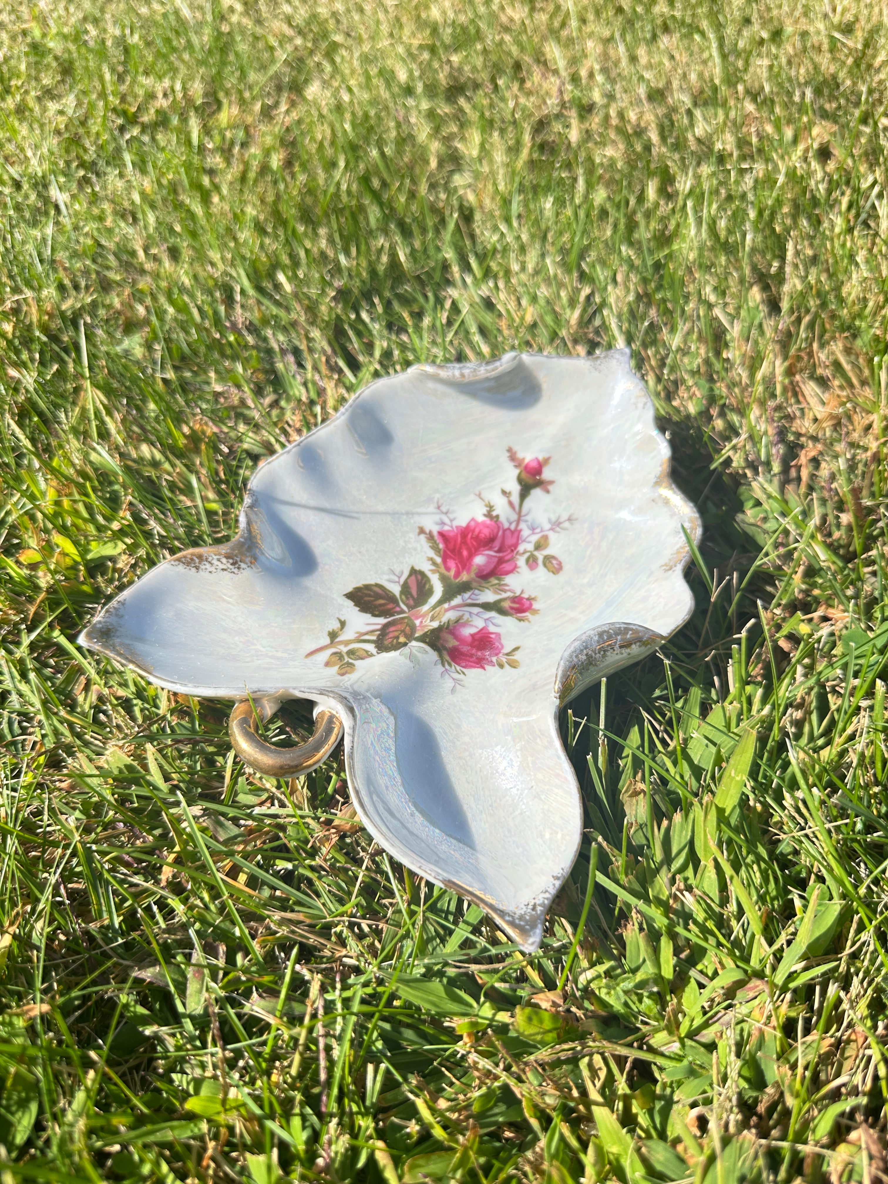 Vintage Leaf-Shaped Porcelain Trinket Dish with Pink Rose Design and Gold Trim