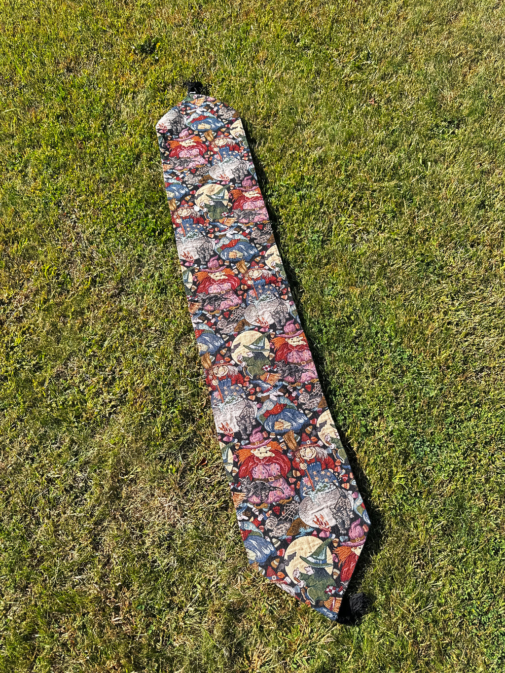 Vintage Tapestry Halloween Table Runner – Witches, Pumpkins, and Spooky Scene Print