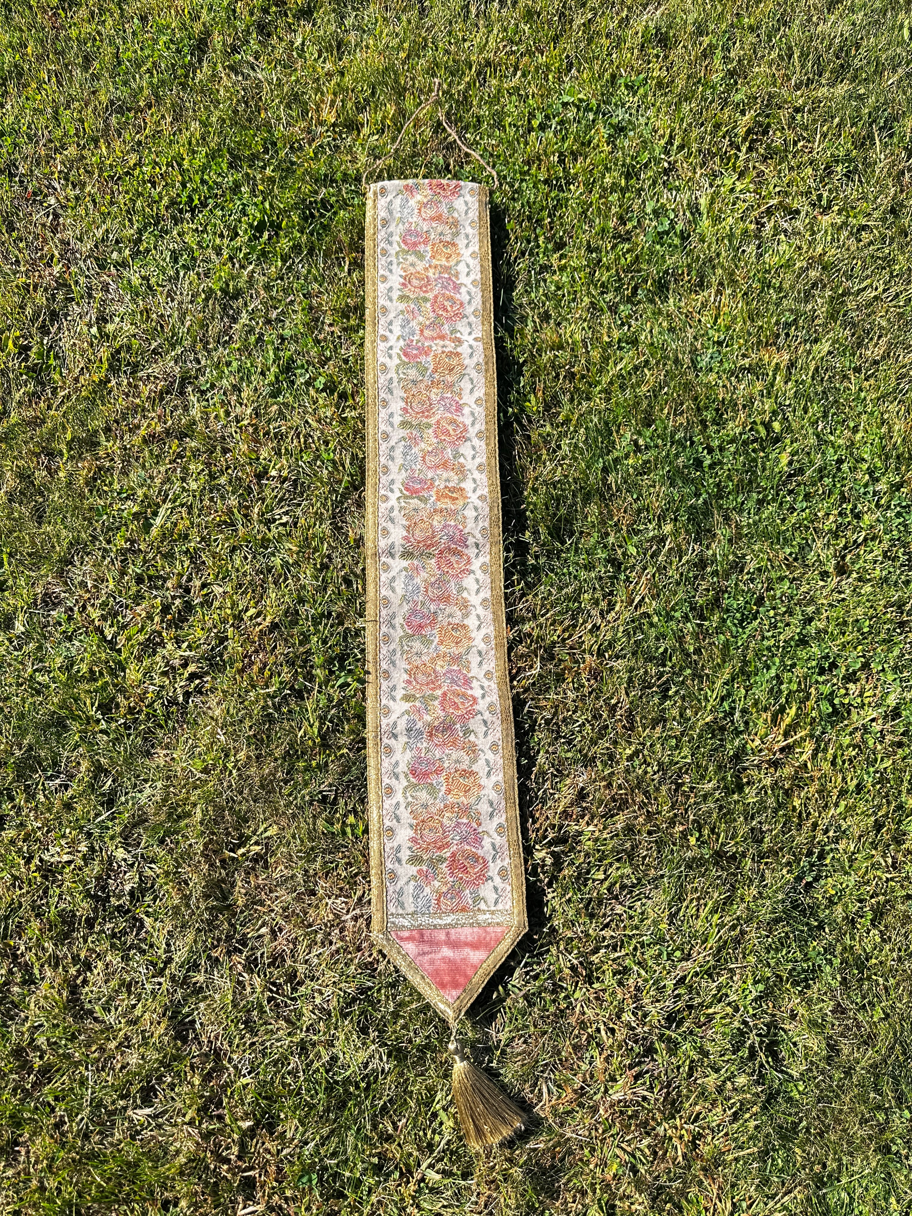 Vintage Tapestry Table Runner with Tassel – Floral Brocade Design