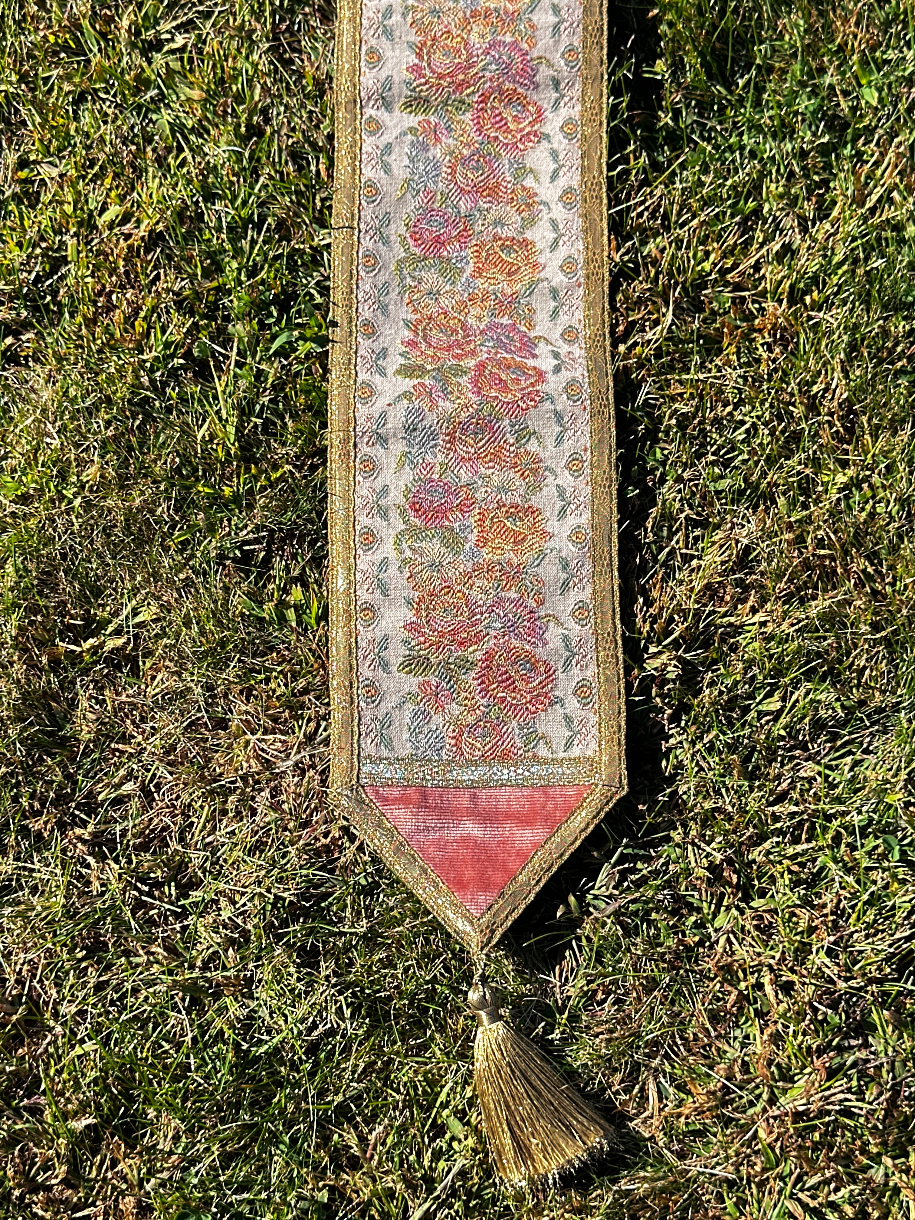 Vintage Tapestry Table Runner with Tassel – Floral Brocade Design