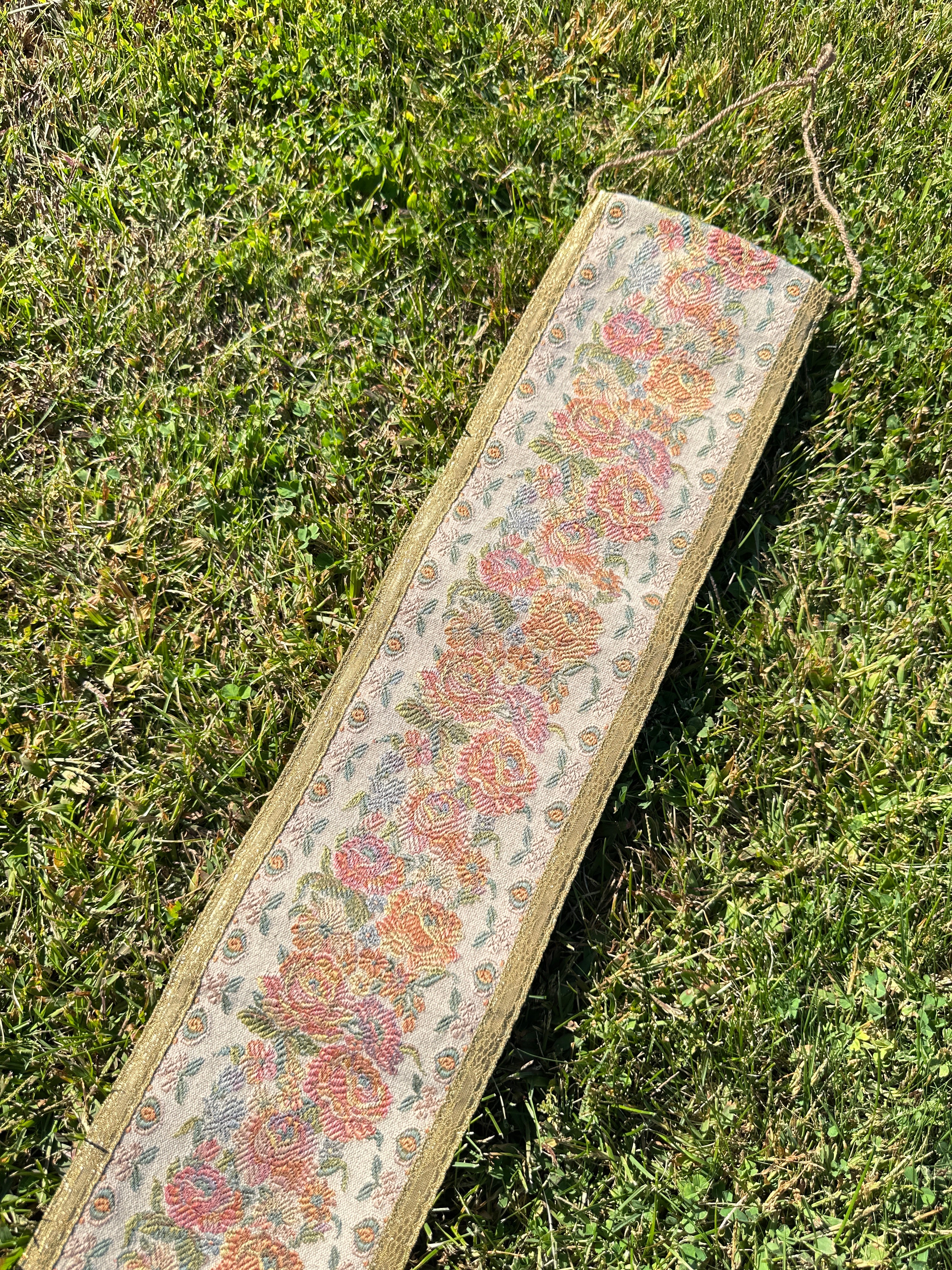 Vintage Tapestry Table Runner with Tassel – Floral Brocade Design