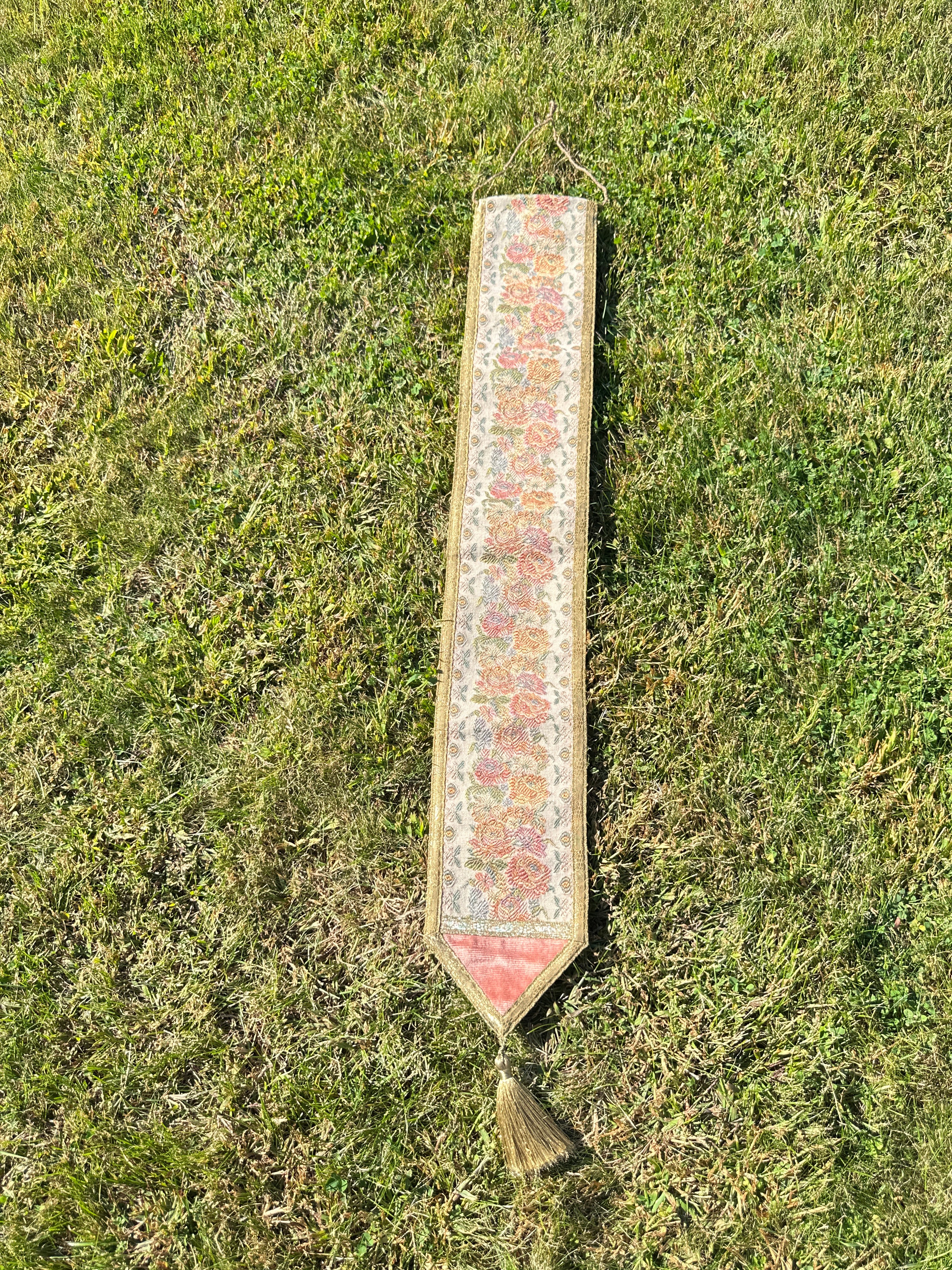 Vintage Tapestry Table Runner with Tassel – Floral Brocade Design