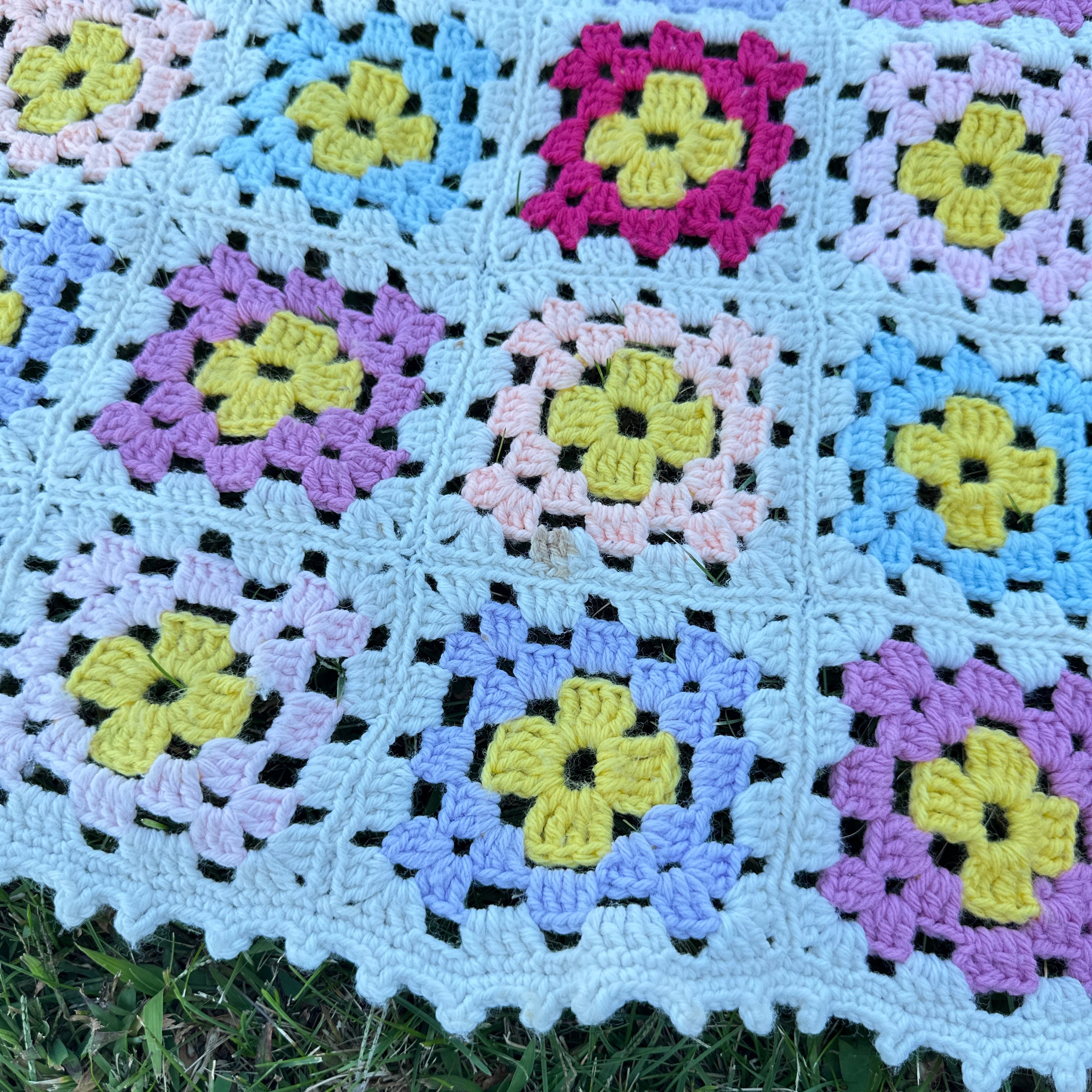 Handmade Granny Square Vintage Crocheted Blanket – Multicolor Floral Pattern
