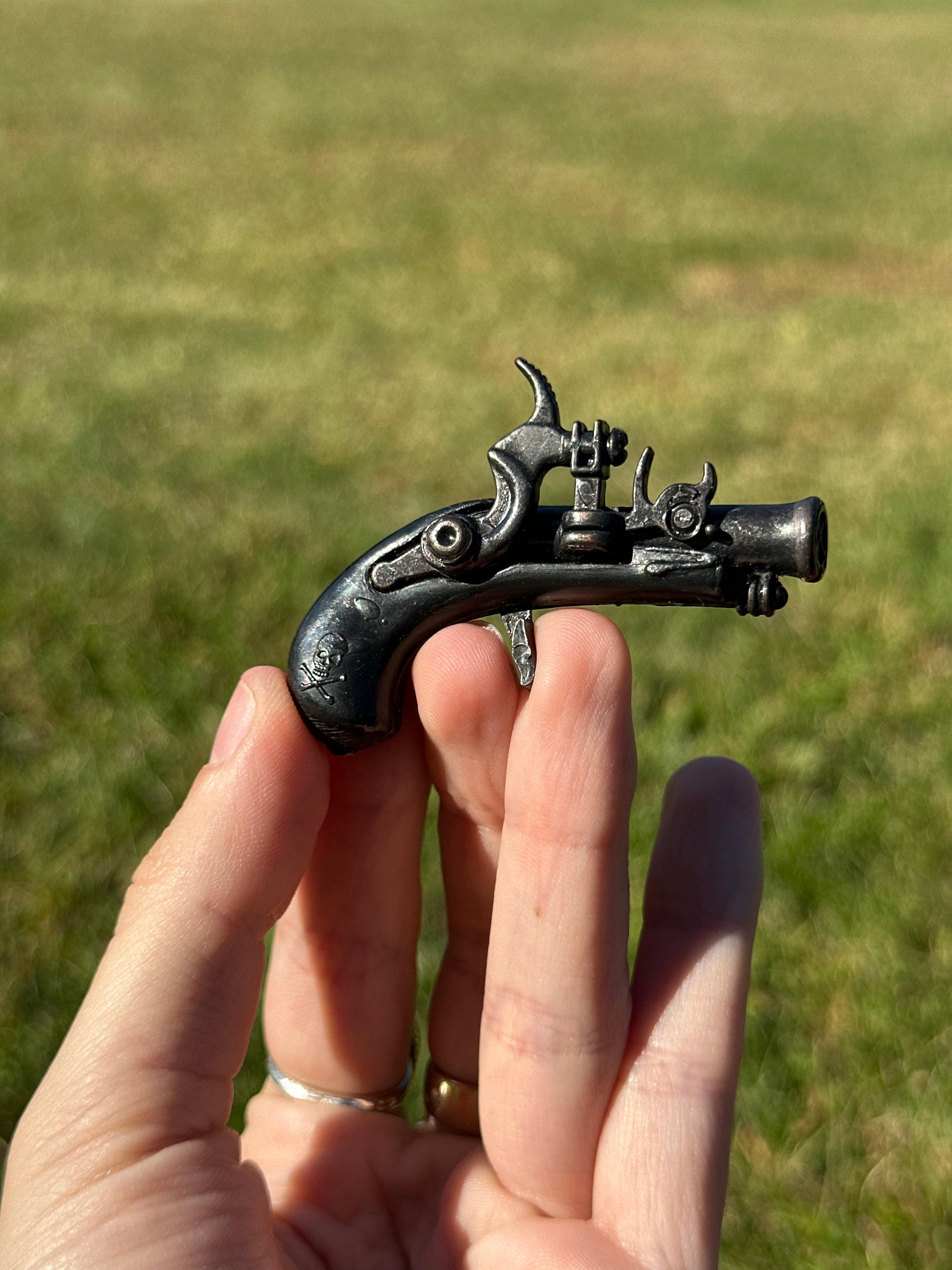 Vintage Miniature Metal Flintlock Pistol mini Figurine