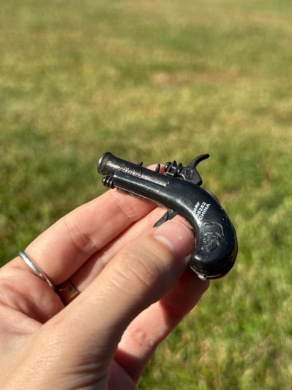 Vintage Miniature Metal Flintlock Pistol mini Figurine