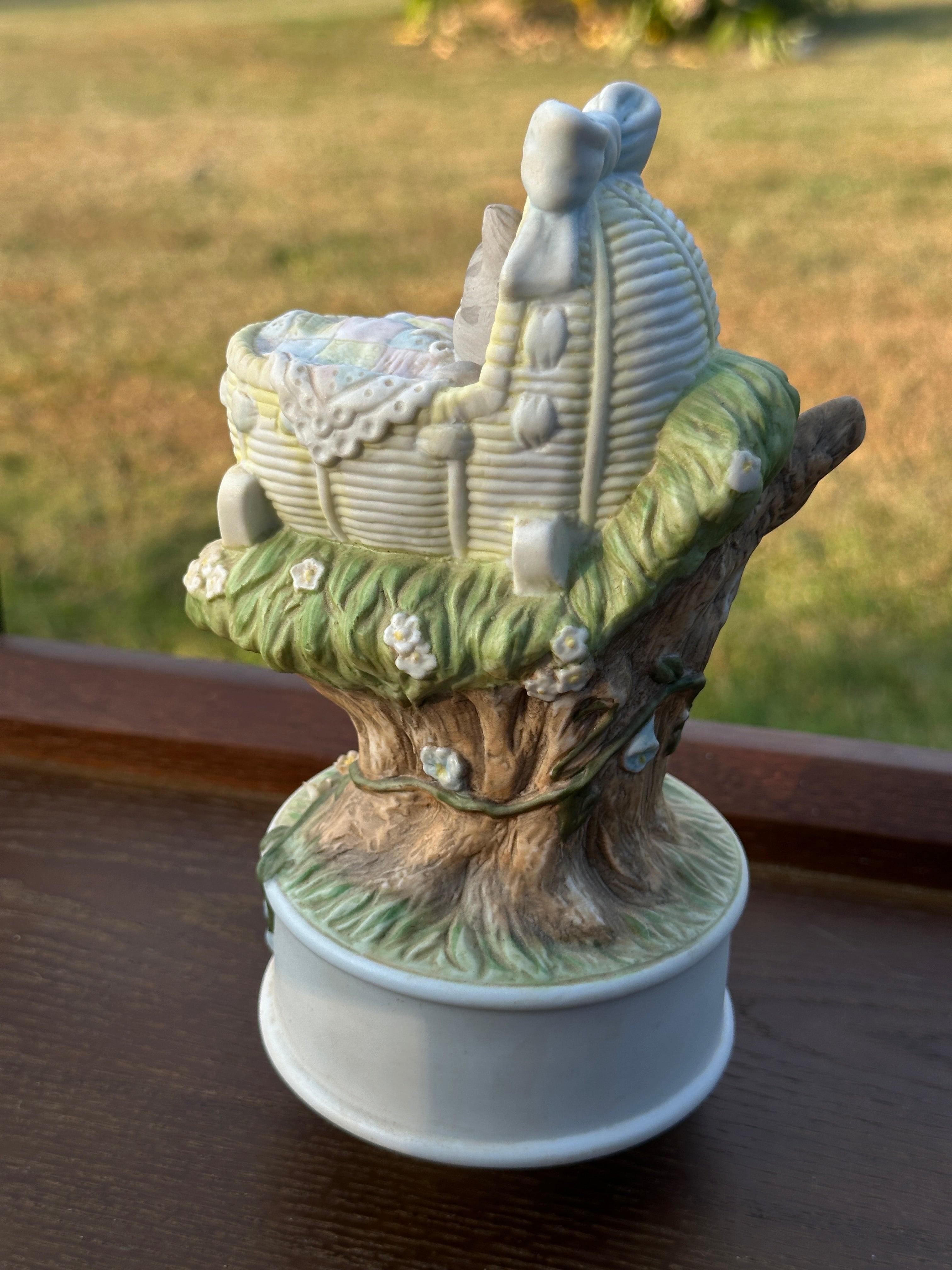 Vintage “Rock A Bye Baby” Cat in Cradle Figurine – Nursery Music Box
