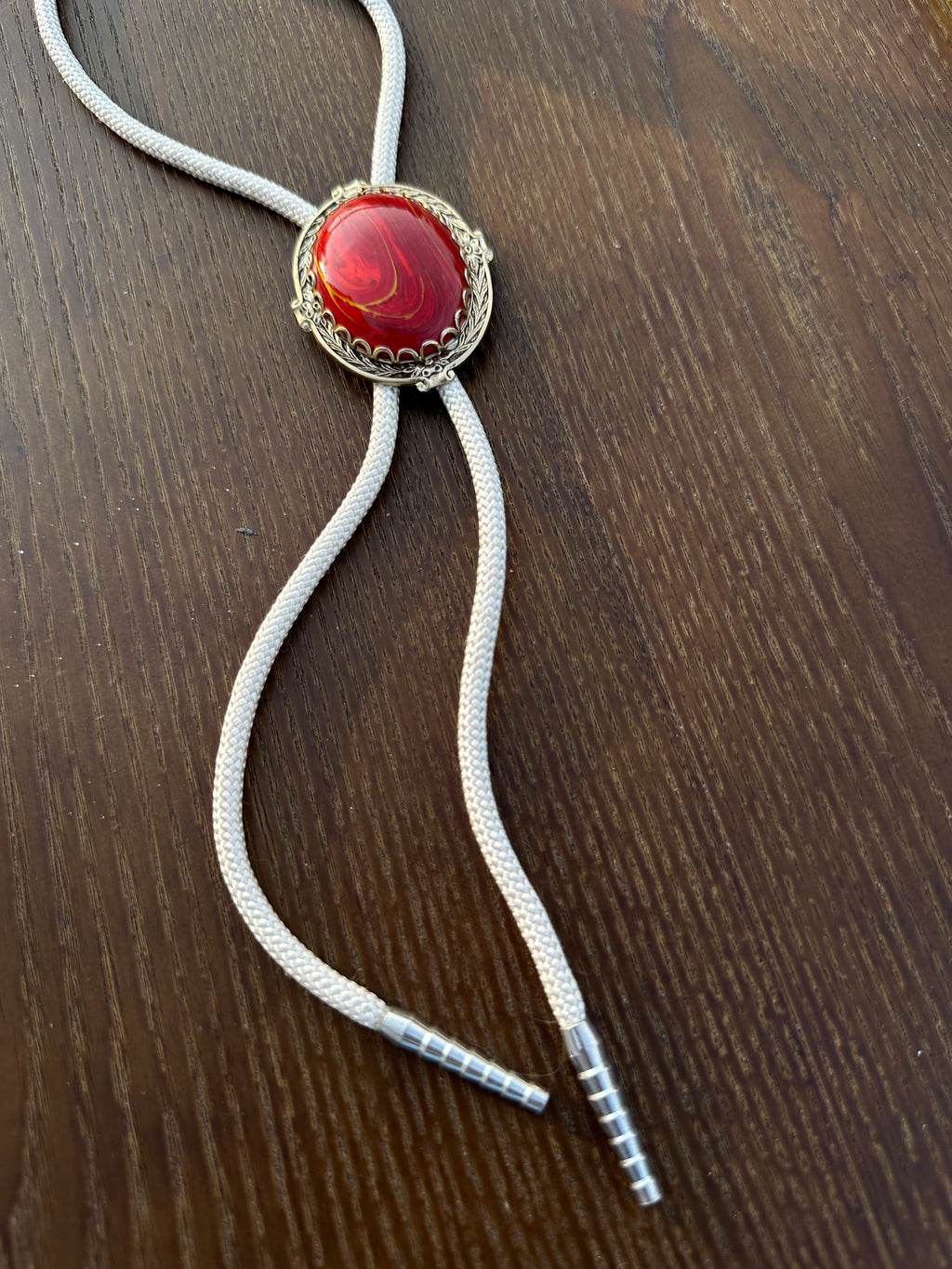Bolo Tie with Red Marbled Stone – Vintage Western Cowboy Rodeo Neckwear