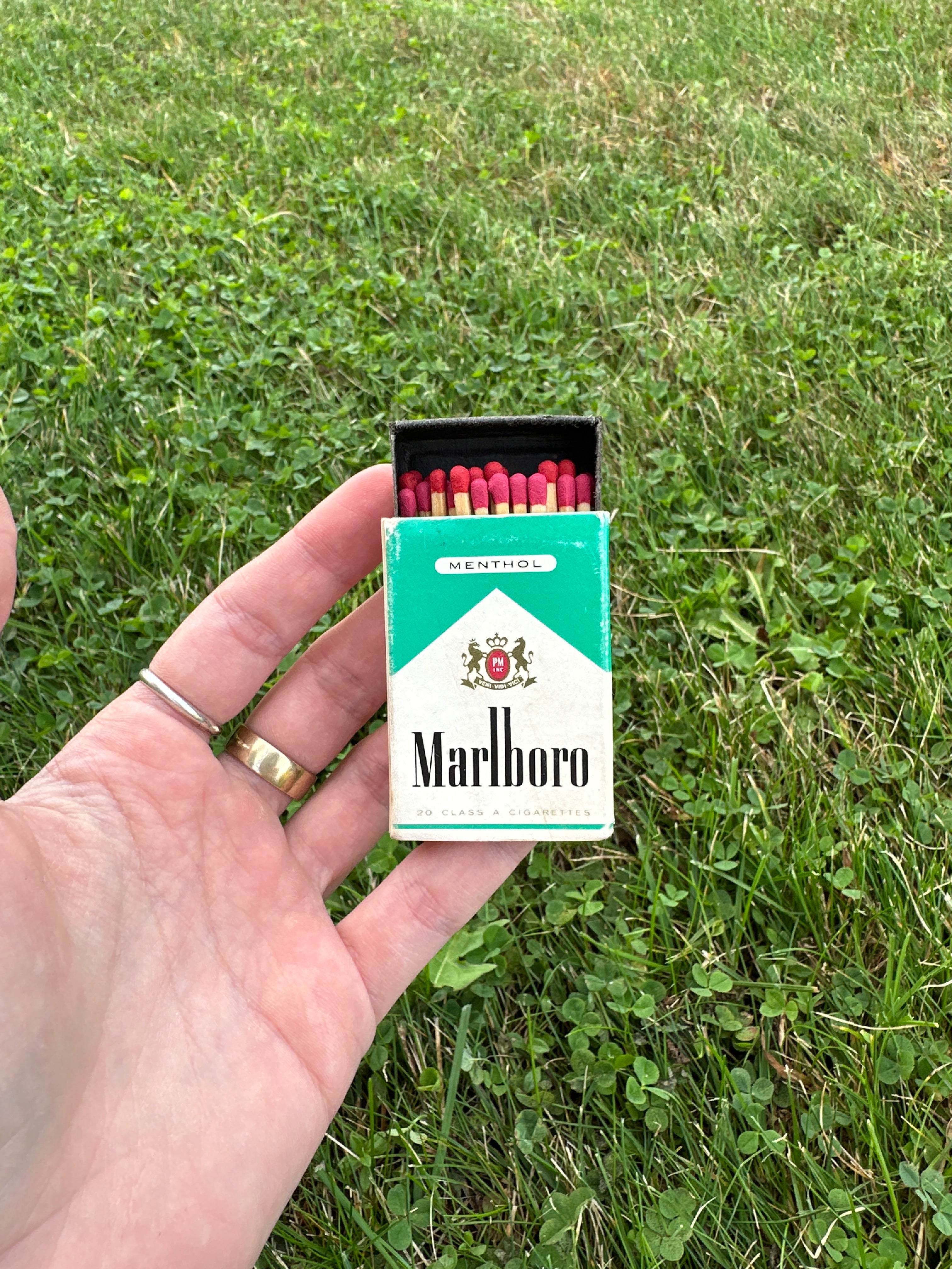 Marlboro Menthol Cigarette Box Matchbook – Vintage Novelty Collectible Advertising Matches