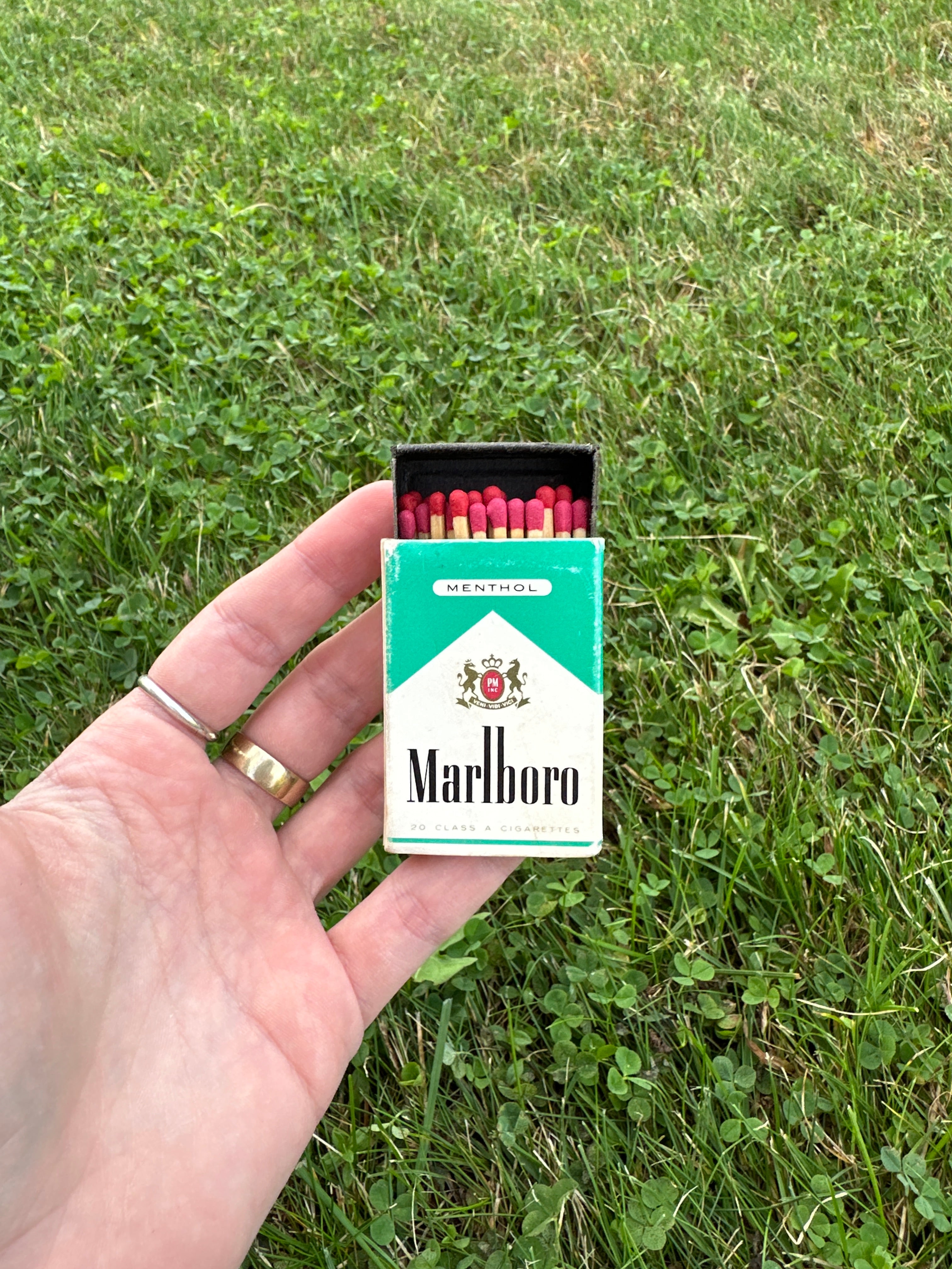 Marlboro Menthol Cigarette Box Matchbook – Vintage Novelty Collectible Advertising Matches