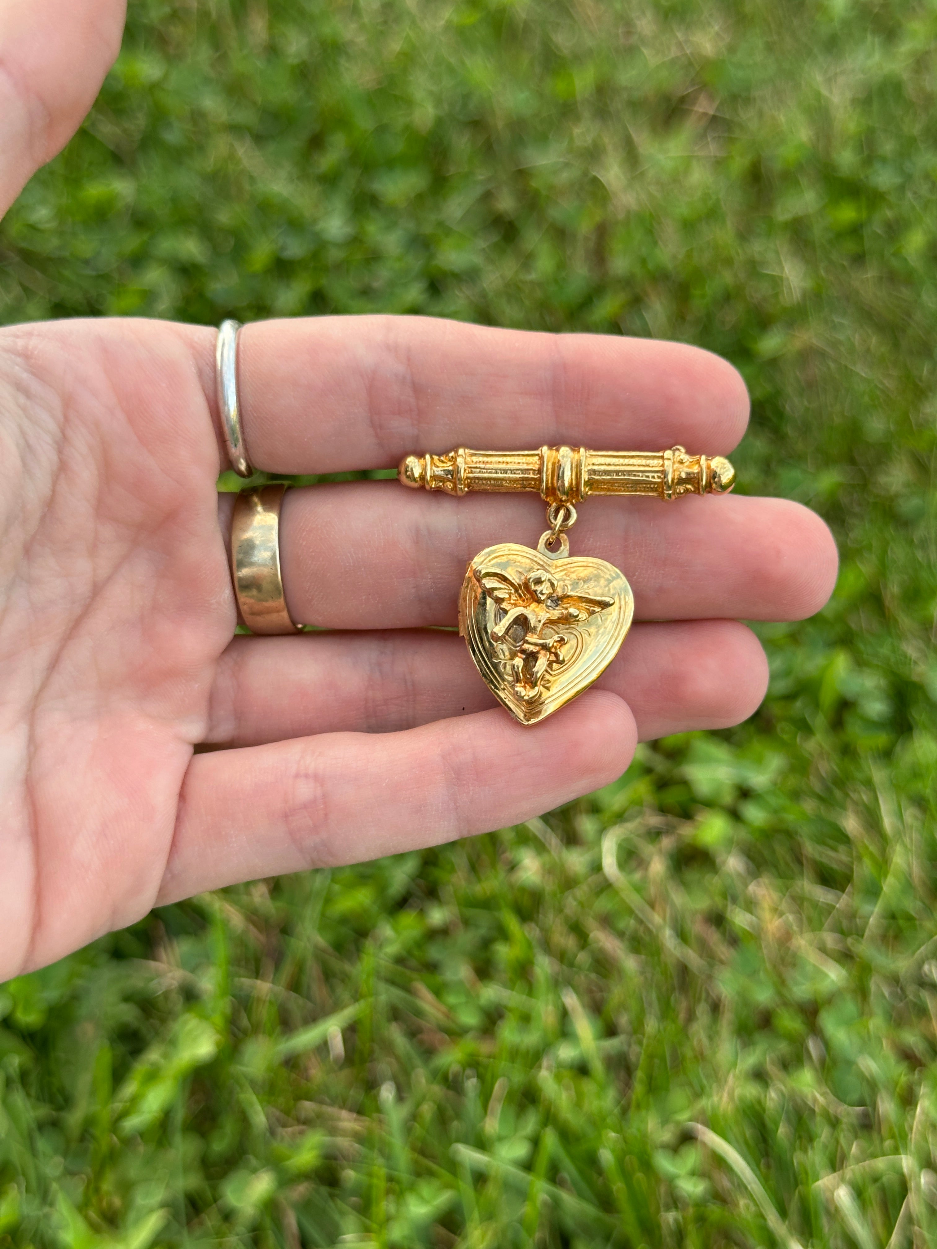 Vintage Dangling Heart  Cherub Brooch