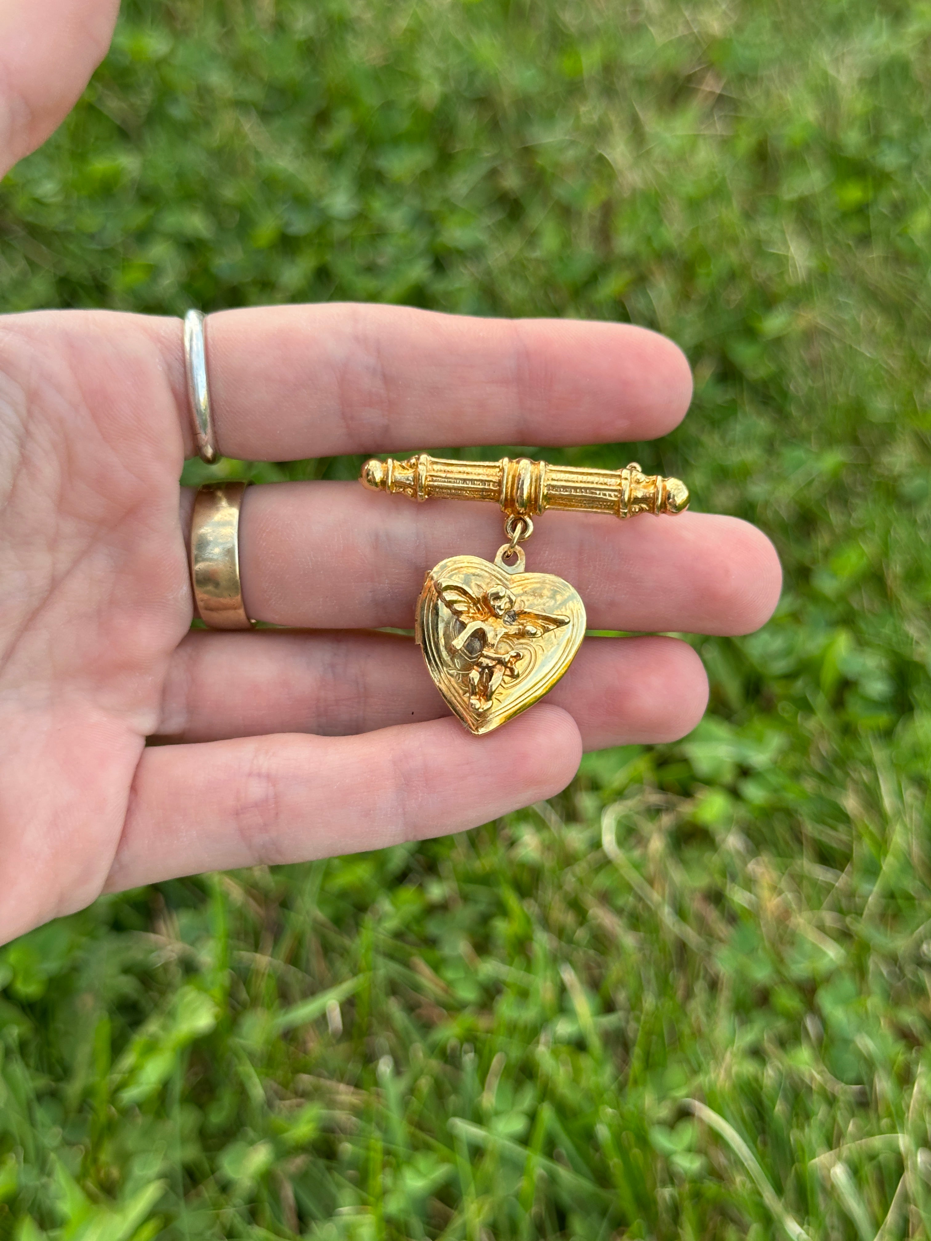 Vintage Dangling Heart  Cherub Brooch
