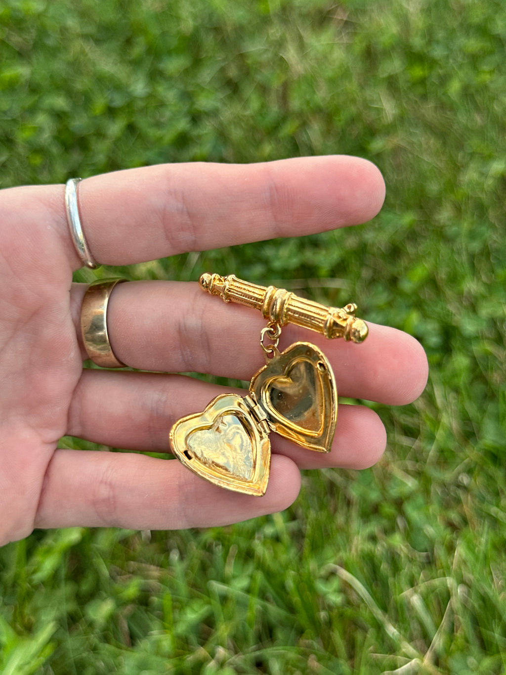 Vintage Dangling Heart  Cherub Brooch