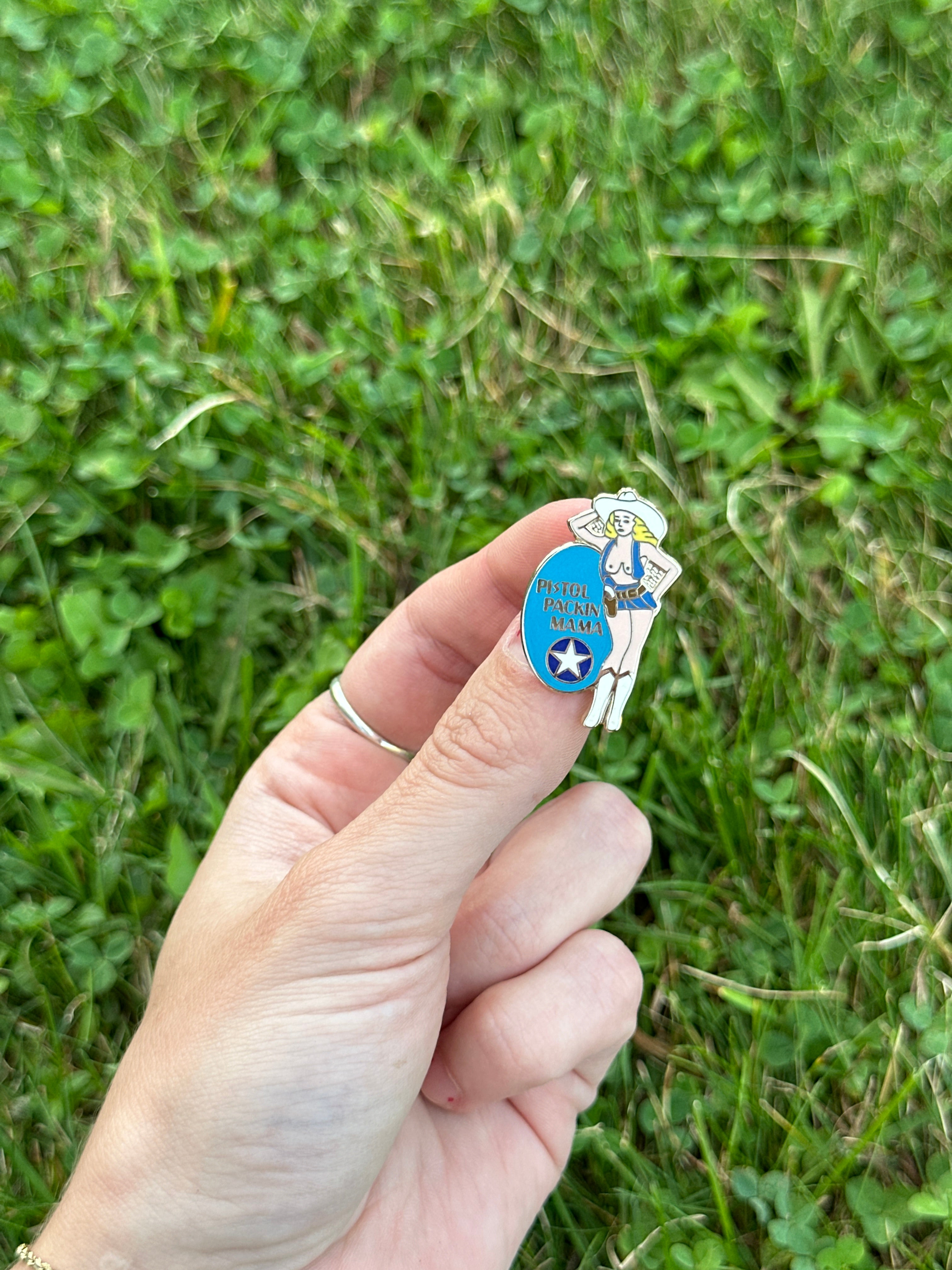 Vintage “Pistol Packin’ Mama” Enamel Pin – Retro Cowgirl Western Lapel Badge