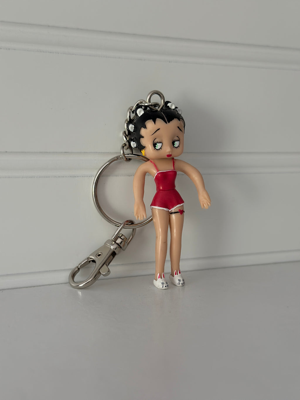 Betty boop key chain - Red Outfit with Bunny Slippers