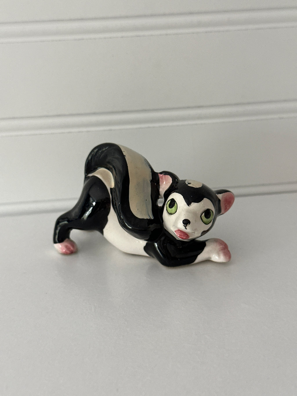 Ceramic Skunk Vintage Figurine – Playful Hand-Painted Animal